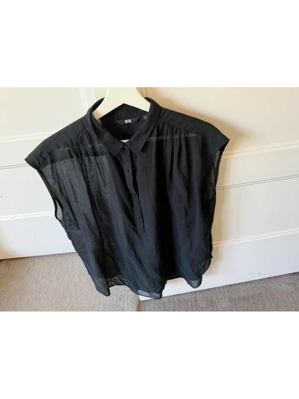 Uniqlo Black Sheer Cap-Sleeve Button-Front Blouse